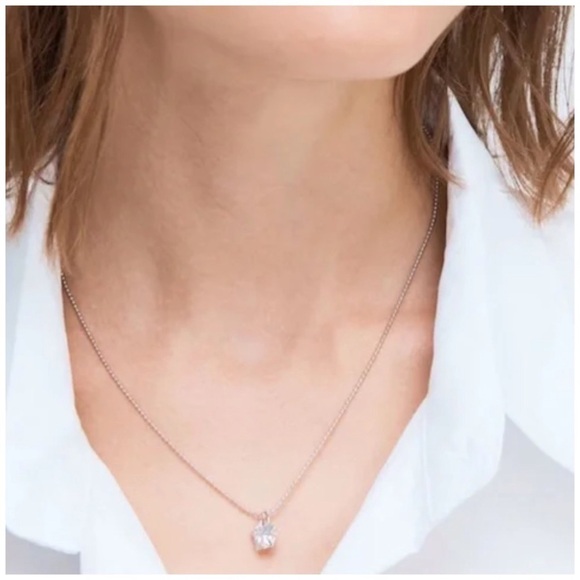 KATE SPADE • Silver Something Sparkly Star Pendant Necklace - Picture 2 of 5